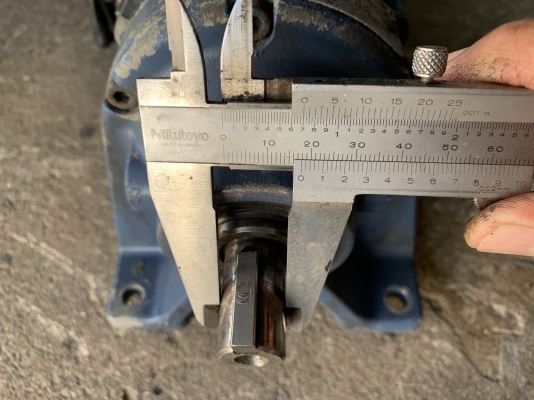 ขายมอเตอร์เกียร์ Cycro drive Sumitomo 0.5HP. 380V อัตราทด 1:17 เพลาออกประมาณ 85รอบต่อนาที สภาพสวย หมุนนิ่ม พร้อมใช้งาน