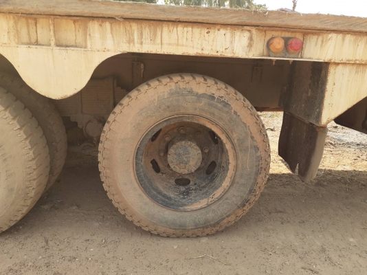 รถสิบล้อเทลเล่อร์ ISUZU 240 บรรทุกรถแบคโฮ 200
