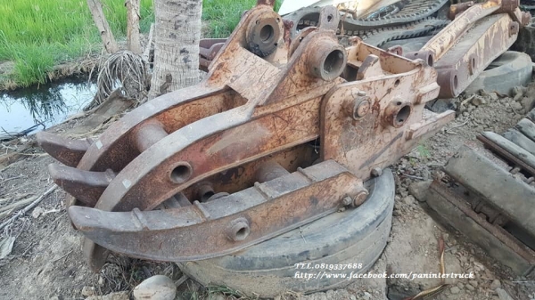 โปรจัดส่งฟรีทั่วไทย!! FROM JAPAN ตัวคีบปากหนีบไม้  อุปกรณ์รองรับ สำหรับรถขุดไซค์ 100, 120 ,135/ราคาเพียง 32,000 บาท