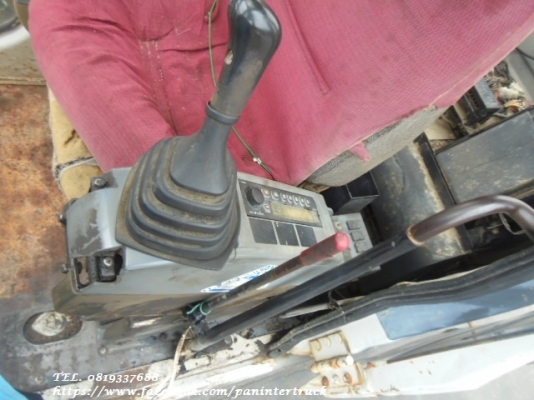 BIG SALE !!FROM JAPAN รถขุด KOBELCO SK60-2 (มาร์คไฟท์) คอนโทรลน้ำมัน ,ปั๊มนิ้ว, ใบมีดดัน ,มีเก๋ง , มีเอกสารแจ้งจำหน่าย