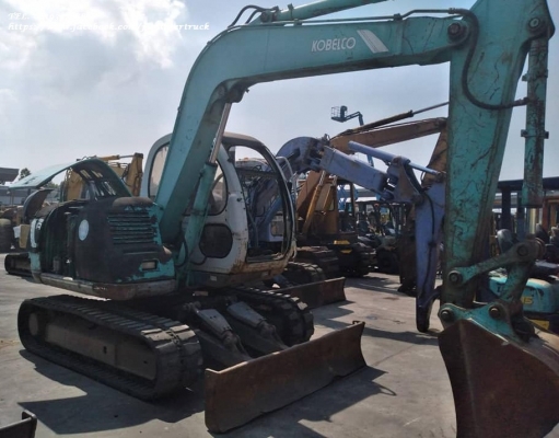 BIG SALE !!FROM JAPAN รถขุด KOBELCO SK60-2 (มาร์คไฟท์) คอนโทรลน้ำมัน ,ปั๊มนิ้ว, ใบมีดดัน ,มีเก๋ง , มีเอกสารแจ้งจำหน่าย