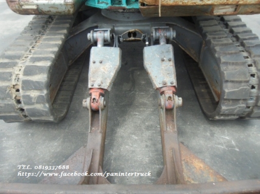 BIG SALE !!FROM JAPAN รถขุด KOBELCO SK60-2 (มาร์คไฟท์) คอนโทรลน้ำมัน ,ปั๊มนิ้ว, ใบมีดดัน ,มีเก๋ง , มีเอกสารแจ้งจำหน่าย