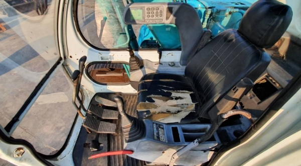 ขายด่วนราคาพิเศษ650,000บาทหกแสนห้าหมื่นบาทถ้วนรถแบคโฮKOBELCO-SK120MARK5มาร์ไฟร์รถนอกเพิ่งนำเข้ามาใหม่ยังไม่เคยใช้งานในเมืองไทยเลย