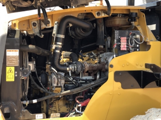 ขายรถตักล้อยาง CAT 910K ปี 2015 แขนยาวพิเศษ นำเข้าเองจากญี่ปุ่น สภาพสวยพร้อมใช้งาน มีVDOการทำงานครับ