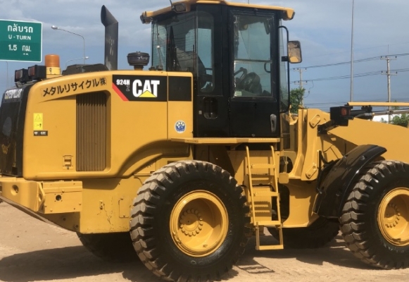 ขายรถตักล้อยาง CAT 924H แขนยาวพิเศษ นำเข้าเองจากญี่ปุ่น สภาพสวยพร้อมใช้ มีVDOการทำงานครับ