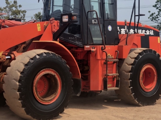 ขายรถตักล้อยาง CAT 962G นำเข้าเองจากญี่ปุ่น สภาพสวยพร้อมใช้ มีVDOการทำงานครับ