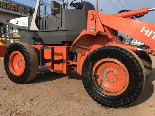 ขายรถตักล้อยาง HITACHI ZW100 ปี 2012 แขนยาวพิเศษ นำเข้าเองจากญี่ปุ่น สภาพสวยพร้อมใช้งาน มีVDOการทำงานครับ