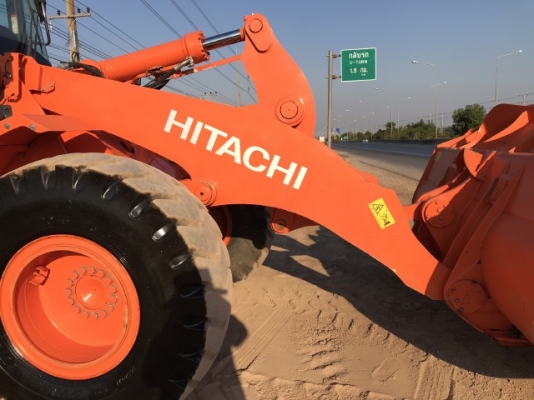 ขายรถตักล้อยาง HITACHI ZW180 ปี 2013 แขนยาวพิเศษ นำเข้าจากญี่ปุ่น สภาพสวยพร้อมใช้
