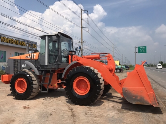 ขายรถตักล้อยาง HITACHI ZW220 นำเข้าเองจากญี่ปุ่น สภาพสวยพร้อมใช้งาน มีVDOการทำงานครับ