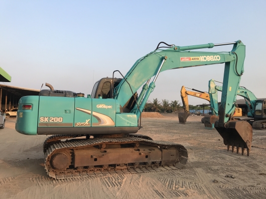 ขายKOBELCO SK200-8 Super-X 10000 ชั่วโมง  สภาพสวยเดิมๆทั้งคัน สนใจติดต่อโดยตรง 081-4283210