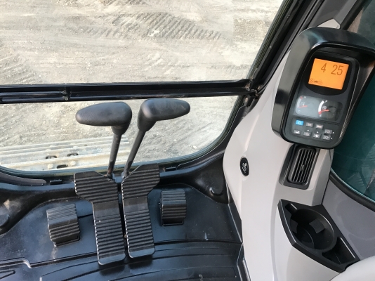 ขายKOBELCO SK200-8 Super-XM 10000 ชั่วโมง  สภาพสวยเดิมๆทั้งคัน สนใจติดต่อโดยตรง 081-4283210