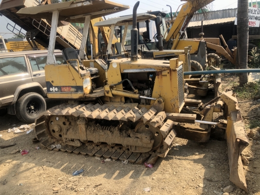ขาย 175,000บาท KOMATSU D 20-6 เครื่องดี เกียร์แรง ปั๊มยกแรง โซ่น่า ระบบเลี้ยวดี รถพร้อมใช้   เอกสารสัญญาซื้อขาย รถอยู่ มีนบุรี 092-595-6777 061-446-2662 ญิ๋งยุ