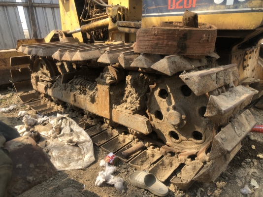ขาย 175,000บาท KOMATSU D 20-6 เครื่องดี เกียร์แรง ปั๊มยกแรง โซ่น่า ระบบเลี้ยวดี รถพร้อมใช้   เอกสารสัญญาซื้อขาย รถอยู่ มีนบุรี 092-595-6777 061-446-2662 ญิ๋งยุ