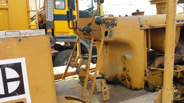 ขาย 275,000 รถแทร็กเตอร์ CAT D5D ฮ๊าฟยาวตีนเป็ด เครื่องดี เกียร์ตัดแรง ระบบเฟืองขับฮ๊าฟสมบูรณ์ เลี้ยวดี รถสวยพร้อมใช้งาน รถอยู่ มีนบุรี 090-772-3710 090-772-3708 ขาย 275,000 รถแทร็กเตอร์ CAT D5D ฮ๊าฟยาวตีนเป็ด เครื่องดี เกียร์ตัดแรง ระบบเฟืองขับฮ๊าฟสมบูรณ์ เลี้ยวดี รถสวยพร้อมใช้งาน รถอยู่ มีนบุรี 090-772-3710 090-772-3708