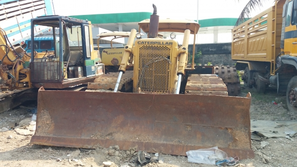 ขาย 275,000 รถแทร็กเตอร์ CAT D5D ฮ๊าฟยาวตีนเป็ด เครื่องดี เกียร์ตัดแรง ระบบเฟืองขับฮ๊าฟสมบูรณ์ เลี้ยวดี รถสวยพร้อมใช้งาน รถอยู่ มีนบุรี 090-772-3710 090-772-3708 ขาย 275,000 รถแทร็กเตอร์ CAT D5D ฮ๊าฟยาวตีนเป็ด เครื่องดี เกียร์ตัดแรง ระบบเฟืองขับฮ๊าฟสมบูรณ์ เลี้ยวดี รถสวยพร้อมใช้งาน รถอยู่ มีนบุรี 090-772-3710 090-772-3708