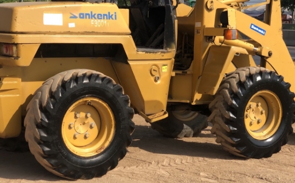 ขายรถตักล้อยาง KOMATSU WA30-5 (2,XXX ชั่วโมง) นำเข้าเองจากญี่ปุ่น สภาพสวยพร้อมใช้ มีVDOการทำงานครับ