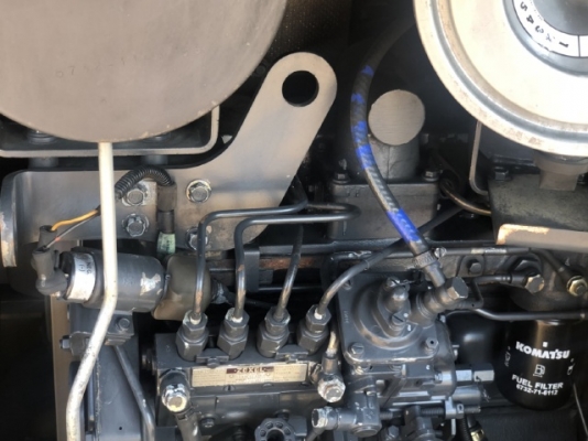 ขายรถตักล้อยาง KOMATSU WA100-3 นำเข้าเองจากญี่ปุ่น สภาพสวยพร้อมใช้ มีVDOการทำงานครับ ขายรถตักล้อยาง KOMATSU WA100-3 นำเข้าเองจากญี่ปุ่น สภาพสวยพร้อมใช้ มีVDOการทำงานครับ