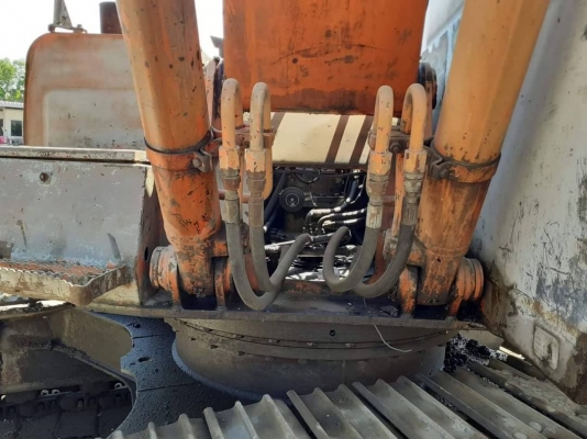 ขาย 495,000 HITACHI EX 200-2 รถแบคโฮติดแม่เหล็กดูดเหล็ก เครื่องดี ปั้มแรง เอวแน่น แม่เหล็กดูดแรง ช่วงล่างเต็ม รถพร้อมใช้งาน เอกสารซื้อขาย รถอยู่ กทม. 090-772-3710 090-772-3708