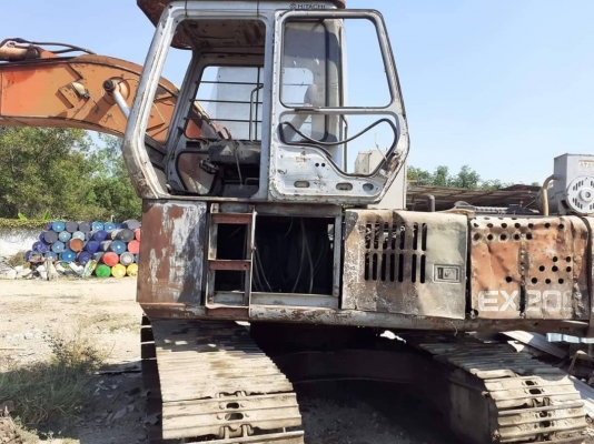 ขาย 495,000 HITACHI EX 200-2 รถแบคโฮติดแม่เหล็กดูดเหล็ก เครื่องดี ปั้มแรง เอวแน่น แม่เหล็กดูดแรง ช่วงล่างเต็ม รถพร้อมใช้งาน เอกสารซื้อขาย รถอยู่ กทม. 090-772-3710 090-772-3708