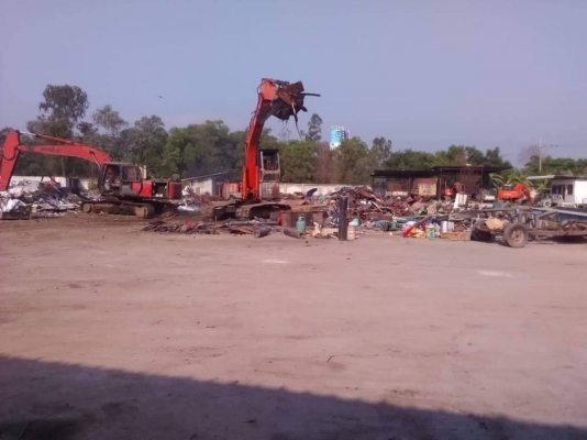 ขาย 495,000 HITACHI EX 200-2 รถแบคโฮติดแม่เหล็กดูดเหล็ก เครื่องดี ปั้มแรง เอวแน่น แม่เหล็กดูดแรง ช่วงล่างเต็ม รถพร้อมใช้งาน เอกสารซื้อขาย รถอยู่ กทม. 090-772-3710 090-772-3708