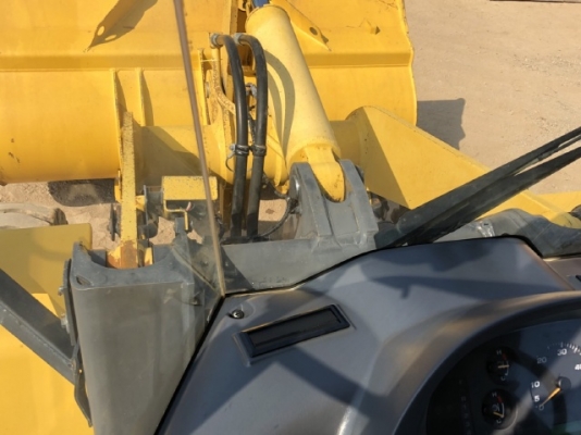 ขายรถตักล้อยาง KOMATSU WA200-6 ปี 2010 รถนอกนำเข้าจากญี่ปุ่น สภาพสวยพร้อมใช้ มีVDOการทำงานครับ