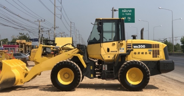 ขายรถตักล้อยาง KOMATSU WA200-6 ปี 2010 รถนอกนำเข้าจากญี่ปุ่น สภาพสวยพร้อมใช้ มีVDOการทำงานครับ