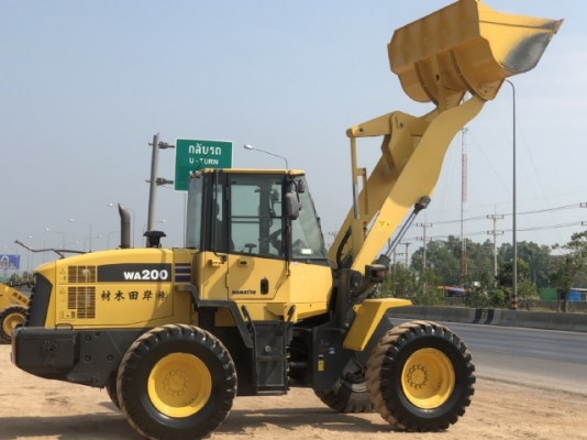 ขายรถตักล้อยาง KOMATSU WA200-6 ปี 2010 รถนอกนำเข้าจากญี่ปุ่น สภาพสวยพร้อมใช้ มีVDOการทำงานครับ