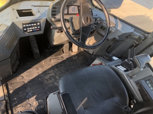 ขายรถตักล้อยาง KOMATSU WA300-3E นำเข้าเองจากญี่ปุ่น สภาพสวยพร้อมใช้งาน มีVDOการทำงานครับ ขายรถตักล้อยาง KOMATSU WA300-3E นำเข้าเองจากญี่ปุ่น สภาพสวยพร้อมใช้งาน มีVDOการทำงานครับ