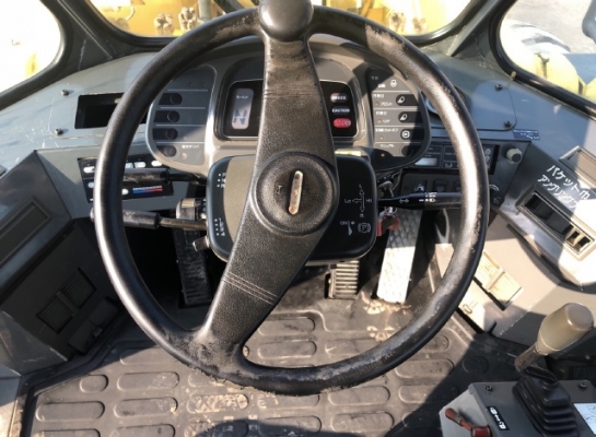 ขายรถตักล้อยาง KOMATSU WA300-3E นำเข้าเองจากญี่ปุ่น สภาพสวยพร้อมใช้งาน มีVDOการทำงานครับ ขายรถตักล้อยาง KOMATSU WA300-3E นำเข้าเองจากญี่ปุ่น สภาพสวยพร้อมใช้งาน มีVDOการทำงานครับ