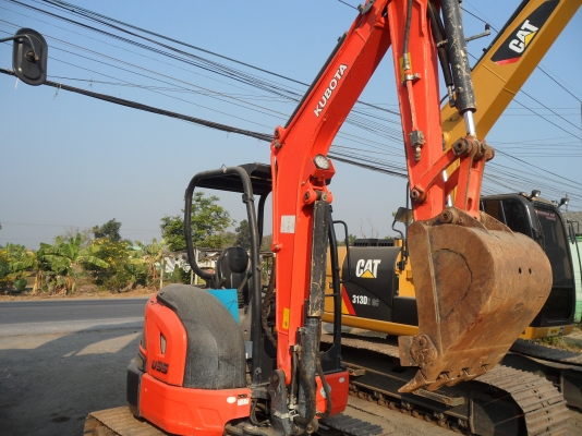 u35-6 kubota รถสวยจัด ชั่วโมงสองพันกว่า ราคา 550,000เท่านั้น สนใจ 081-989-1989  หรั่งครับ