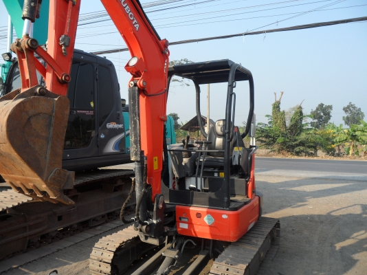 u35-6 kubota รถสวยจัด ชั่วโมงสองพันกว่า ราคา 550,000เท่านั้น สนใจ 081-989-1989  หรั่งครับ