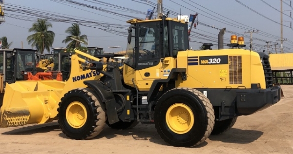 ขายรถตักล้อยาง KOMATSU WA320-7 ปี 2015 นำเข้าเองจากญี่ปุ่น สภาพสวยพร้อมใช้ มีVDOการทำงานครับ ขายรถตักล้อยาง KOMATSU WA320-7 ปี 2015 นำเข้าเองจากญี่ปุ่น สภาพสวยพร้อมใช้ มีVDOการทำงานครับ