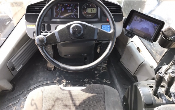 ขายรถตักล้อยาง KOMATSU WA320-7 ปี 2015 นำเข้าเองจากญี่ปุ่น สภาพสวยพร้อมใช้ มีVDOการทำงานครับ ขายรถตักล้อยาง KOMATSU WA320-7 ปี 2015 นำเข้าเองจากญี่ปุ่น สภาพสวยพร้อมใช้ มีVDOการทำงานครับ