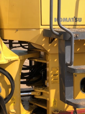 ขายรถตักล้อยาง KOMATSU WA350-3 นำเข้าเองจากญี่ปุ่น สภาพสวยพร้อมใช้งาน มีVDOการทำงานครับ