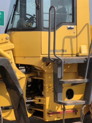 ขายรถตักล้อยาง KOMATSU WA350-3 นำเข้าเองจากญี่ปุ่น สภาพสวยพร้อมใช้งาน มีVDOการทำงานครับ
