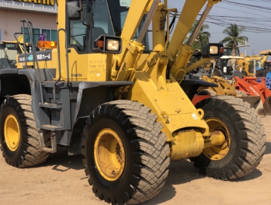 ขายรถตักล้อยาง KOMATSU WA350-3 นำเข้าเองจากญี่ปุ่น สภาพสวยพร้อมใช้งาน มีVDOการทำงานครับ