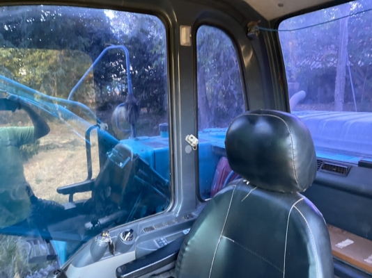 KOBELCO SK200-8 SUPER X 13,338ชม.เครื่องดีปั้มแน่น เอกสารอินวอยราคา 1,800,000 คอมนอก15,000 KOBELCO SK200-8 SUPER X 13,338ชม.เครื่องดีปั้มแน่น เอกสารอินวอยราคา 1,800,000 คอมนอก15,000