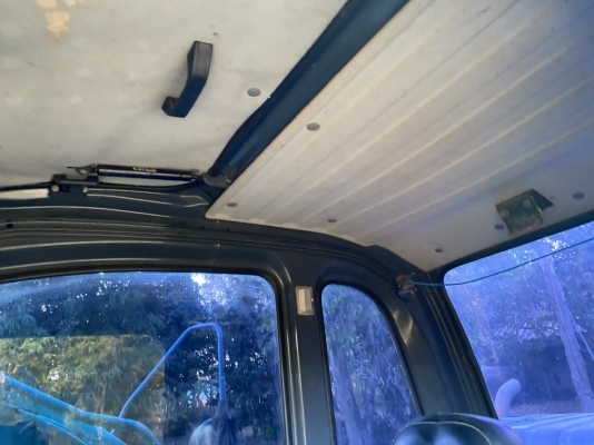 มีVDO KOBELCO SK200-8 SUPER X 13,338ชม.เครื่องดี ปั้มแน่น เอกสารอินวอยราคา 1,800,000คอมนอก15,000