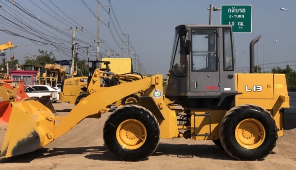 ขายรถตักล้อยาง TCM L13 แขนยาวพิเศษ นำเข้าเองจากญี่ปุ่น สภาพสวยพร้อมใช้ มีVDOการทำงานครับ ขายรถตักล้อยาง TCM L13 แขนยาวพิเศษ นำเข้าเองจากญี่ปุ่น สภาพสวยพร้อมใช้ มีVDOการทำงานครับ