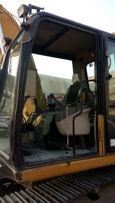 ขายรถขุดขนาดกลาง 12 ตัน ขายรถขุดขนาดกลาง 12 ตัน