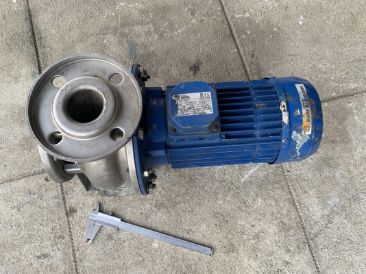 ขายปั๊มน้ำหอยโข่งหัวปั๊มสแตนเลส Ebara 4HP. 380V 65x50/125 made in Italy ขนาดเข้า 2.5นิ้ว ออก 2นิ้ว สภาพสวยเดิมๆ หมุนนิ่ม พร้อมใช้งาน