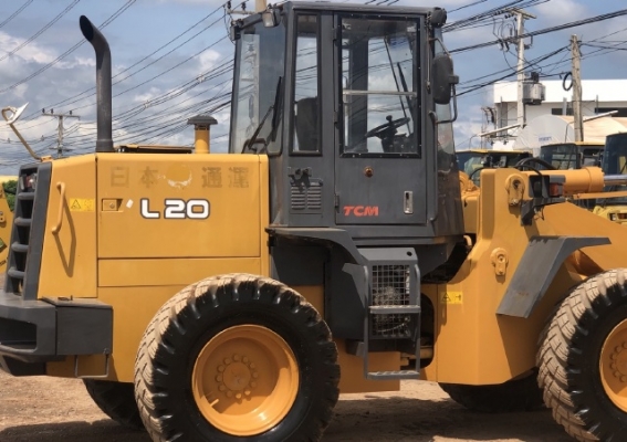 ขายรถตักล้อยาง TCM L20 (เทียบเท่า WA200) นำเข้าเองจากญี่ปุ่น สภาพสวยพร้อมใช้ มีVDOการทำงานครับ ขายรถตักล้อยาง TCM L20 (เทียบเท่า WA200) นำเข้าเองจากญี่ปุ่น สภาพสวยพร้อมใช้ มีVDOการทำงานครับ