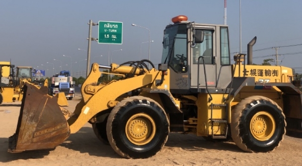 ขายรถตักล้อยาง TCM L27 (เทียบเท่า WA300) นำเข้าเองจากญี่ปุ่น สภาพสวยพร้อมใช้งาน มีVDOการทำงานครับ