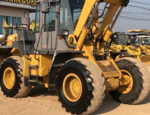 ขายรถตักล้อยาง TCM L27 (เทียบเท่า WA300) นำเข้าเองจากญี่ปุ่น สภาพสวยพร้อมใช้งาน มีVDOการทำงานครับ