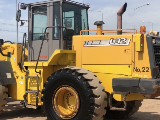 ขายรถตักล้อยาง TCM L32-3 นำเข้าเองจากญี่ปุ่น สภาพสวยพร้อมใช้งาน มีVDOการทำงานครับ