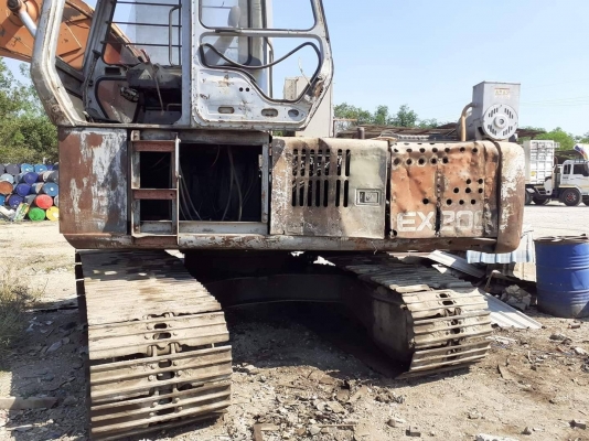 HITACHI EX 200-2 รถแบคโฮติดแม่เหล็กดูดเหล็ก เครื่องดี ปั้มแรง เอวแน่น แม่เหล็กดูดแรง ช่วงล่างเต็ม รถพร้อมใช้งาน เอกสารซื้อขาย ขาย 495,000  รถอยู่ กทม. 064-191-1112