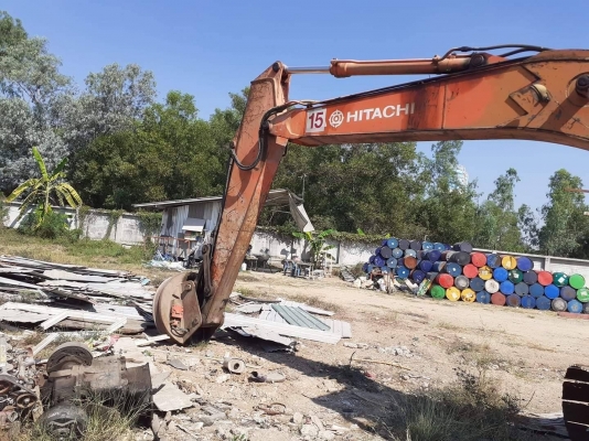 HITACHI EX 200-2 รถแบคโฮติดแม่เหล็กดูดเหล็ก เครื่องดี ปั้มแรง เอวแน่น แม่เหล็กดูดแรง ช่วงล่างเต็ม รถพร้อมใช้งาน เอกสารซื้อขาย ขาย 495,000  รถอยู่ กทม. 064-191-1112