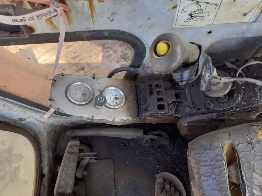 HITACHI EX 200-2 รถแบคโฮติดแม่เหล็กดูดเหล็ก เครื่องดี ปั้มแรง เอวแน่น แม่เหล็กดูดแรง ช่วงล่างเต็ม รถพร้อมใช้งาน เอกสารซื้อขาย ขาย 495,000  รถอยู่ กทม. 064-191-1112