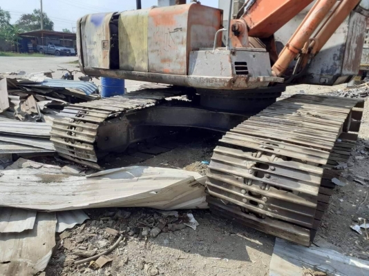 HITACHI EX 200-2 รถแบคโฮติดแม่เหล็กดูดเหล็ก เครื่องดี ปั้มแรง เอวแน่น แม่เหล็กดูดแรง ช่วงล่างเต็ม รถพร้อมใช้งาน เอกสารซื้อขาย ขาย 495,000  รถอยู่ กทม. 064-191-1112