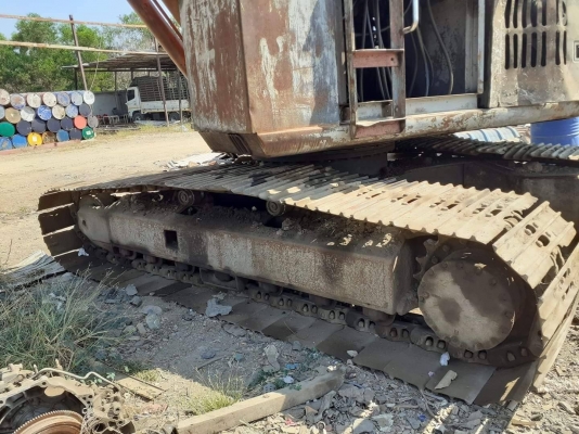 HITACHI EX 200-2 รถแบคโฮติดแม่เหล็กดูดเหล็ก เครื่องดี ปั้มแรง เอวแน่น แม่เหล็กดูดแรง ช่วงล่างเต็ม รถพร้อมใช้งาน เอกสารซื้อขาย ขาย 495,000  รถอยู่ กทม. 064-191-1112